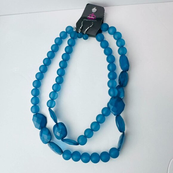 Paparazzi Blue Frosted Bead Necklace Set - Picture 2 of 4
